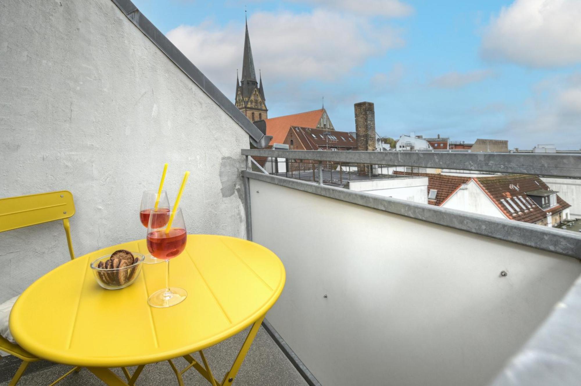 Mittendrin - Apartment Mit 2 Balkonen Sehr Zentral Flensburg Exterior foto